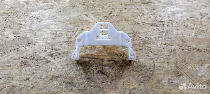 Кронштейн консоли приборной панели Renault Symbol