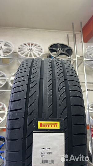 Pirelli Powergy 235/45 R18 98Y