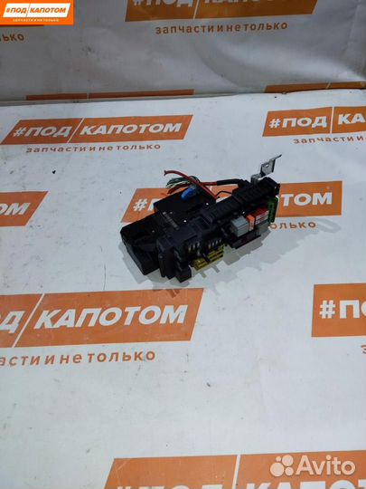 Блок предохранителей задний Mercedes-Benz C-Класс