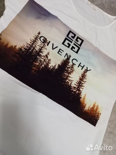 Футболка givenchy