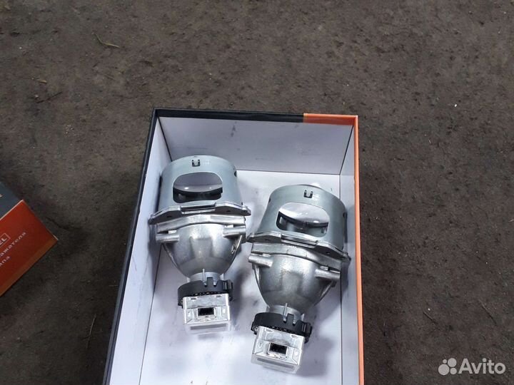 Ксеноновые линзы с лампами