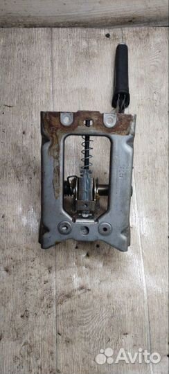 Рычаг стояночного тормоза Opel Insignia A16XER