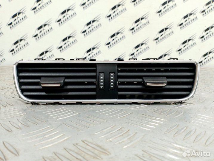 Дефлектор воздушный Audi A4 B8 1.8 CDH 2010