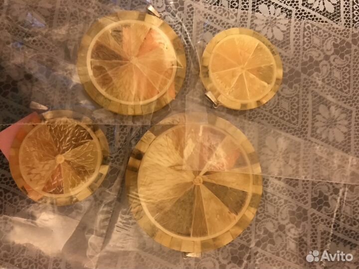 Кулон янтарь