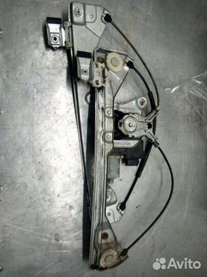 Стеклоподъемник передний левый Cadillac Cts 2010