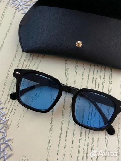 Солнцезащитные очки