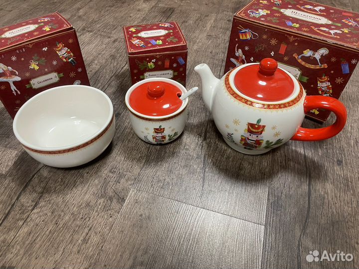 Сервиз праздничный