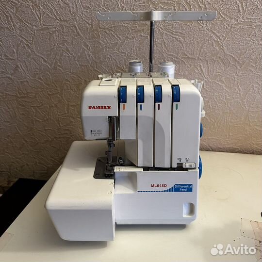 Оверлок Family ML645D