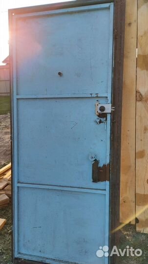 Дверь входная металлическая