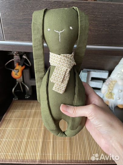 Интерьерная игрушка заяц