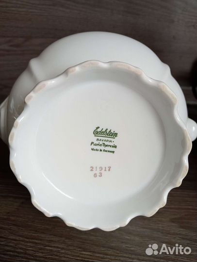 Фарфоровый чайник Германия