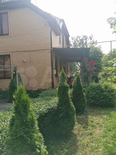 Дом 242 м² на участке 40 сот.