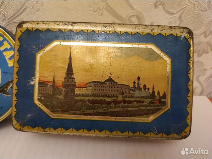 Коробки жесть старинные.Кремль. Икра. Танец