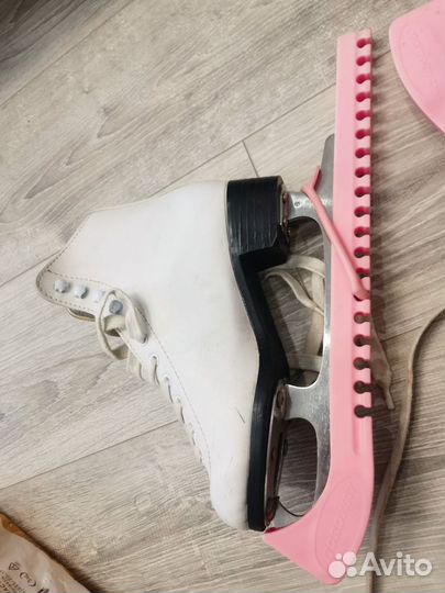 Коньки фигурные 36