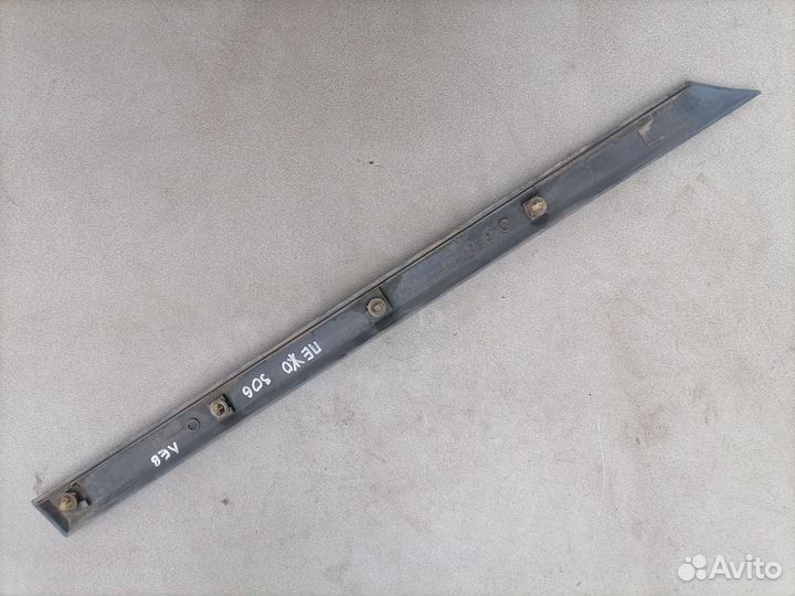 Молдинг заднего левого крыла (купэ) Peugeot 306