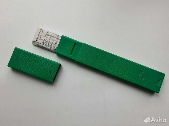 Линейка логорифмическая 27 см. в футляре