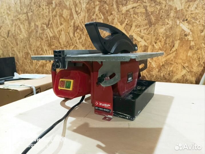 Плиткорез электрический водяной Зубр эп-180-600Н