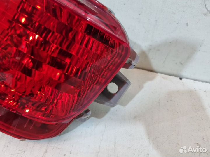 Фонарь противотуманный задний правый Toyota Land
