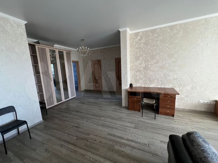 4-к. квартира, 127 м², 16/16 эт.