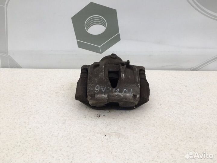 Тормозной суппорт передний левый Mercedes-Benz E