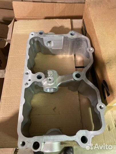 Корпус проставка крышки клапанов Cummins NT855