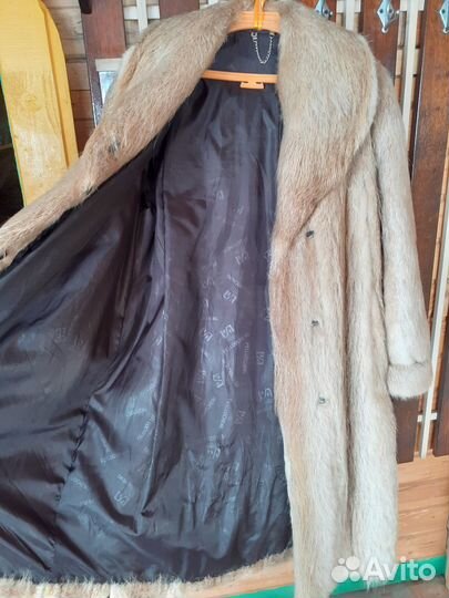 Шуба из меха нутрии