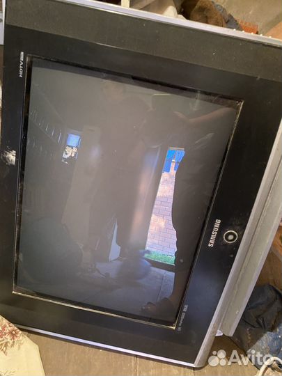 Телевизор samsung