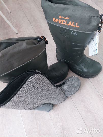 Резиновые сапоги