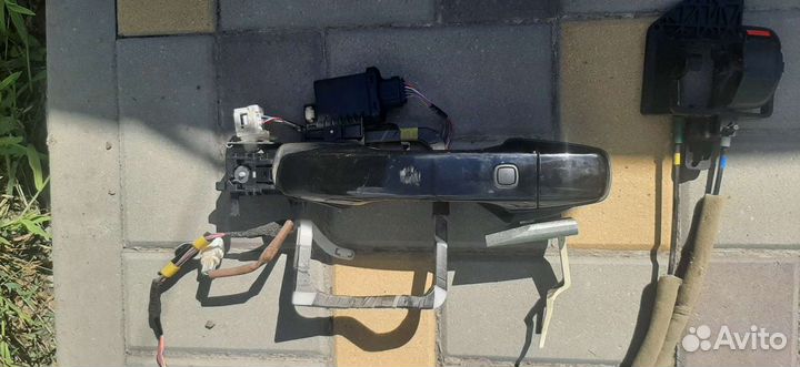 Ручка двери внешняя пер.прав. Toyota Land Cruiser