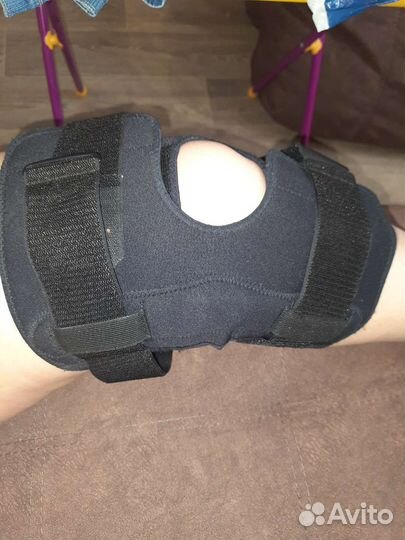 Бандаж на коленый сустав