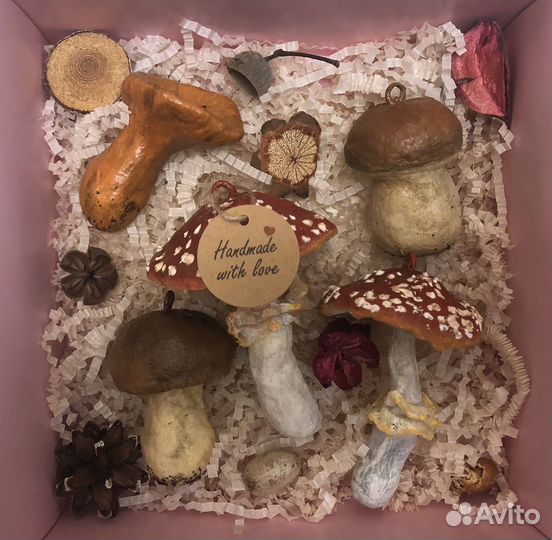 Ёлочные ватные игрушки (грибы) ручной работы