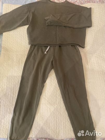 Спортивный костюм