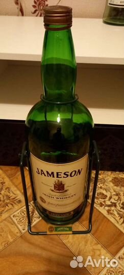 Бутылка стеклянная