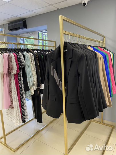 Шоурум женской одежды
