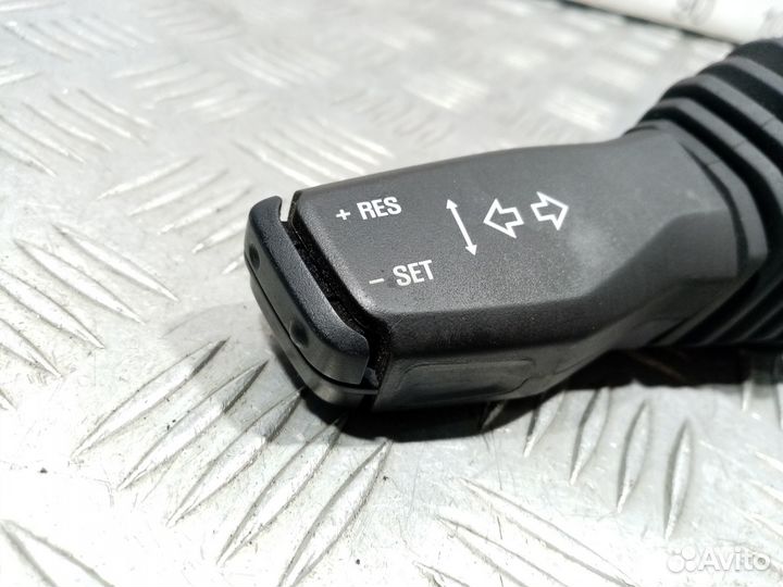 Б/У Переключатель поворотов подрулевой#001