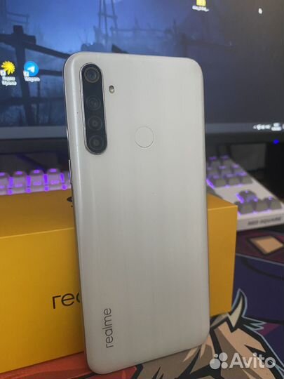 realme 6i, 4/128 ГБ