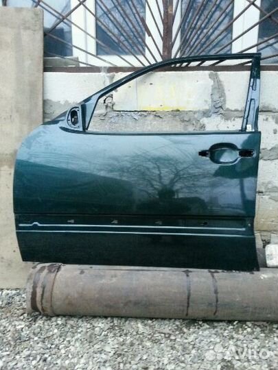 Дверь мерседес 210