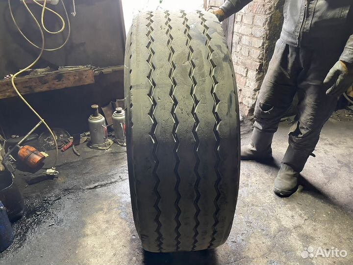 Грузовая шина бу 385 65 R22.5 Bridgestone