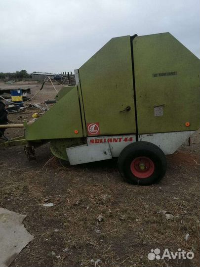 Пресс-подборщик Claas Rollant 44, 1990