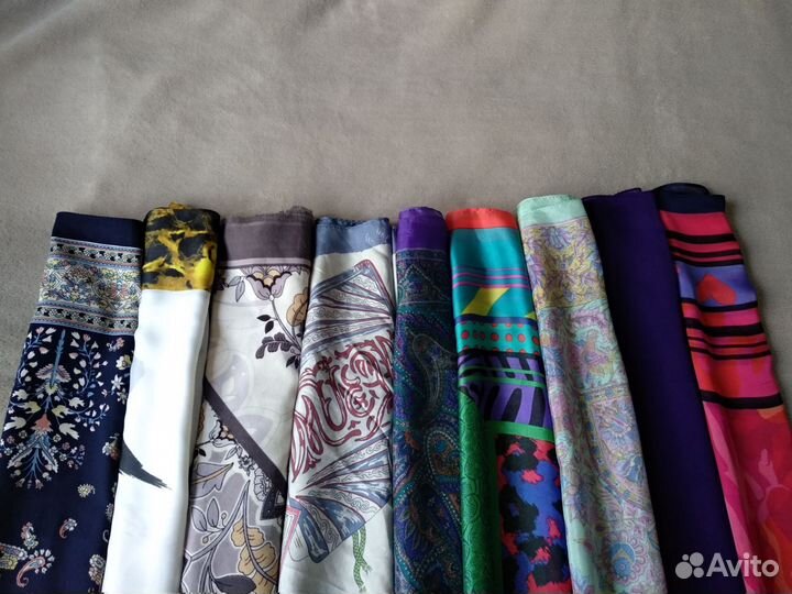 Платок на шею в стиле павлопосадского