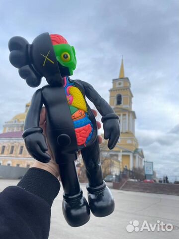 Фигурки kaws