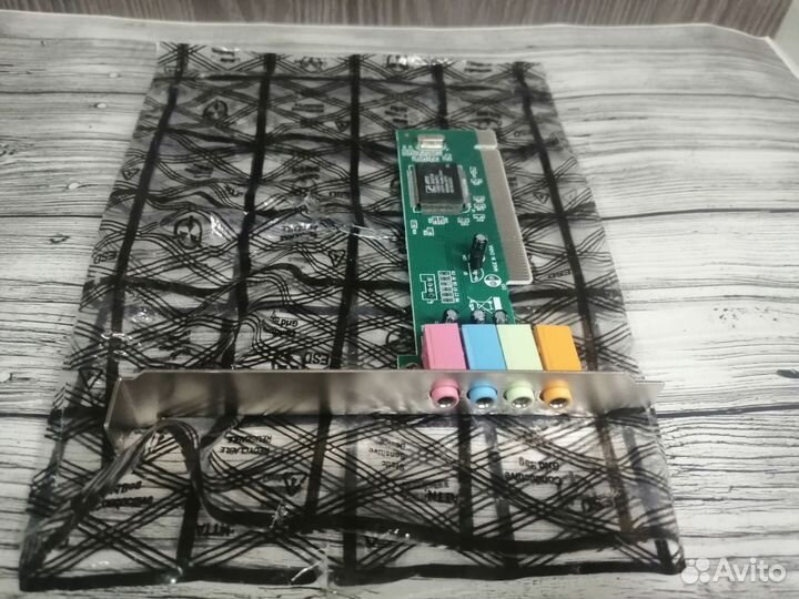 Внутренняя звуковая карта PCI Новая