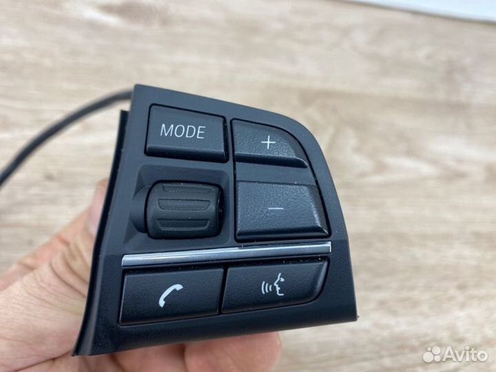 Кнопки на руль Bmw 5 F10 N63B44 2011