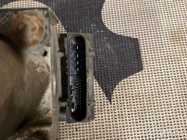 Блок ABS Hyundai 589202H300