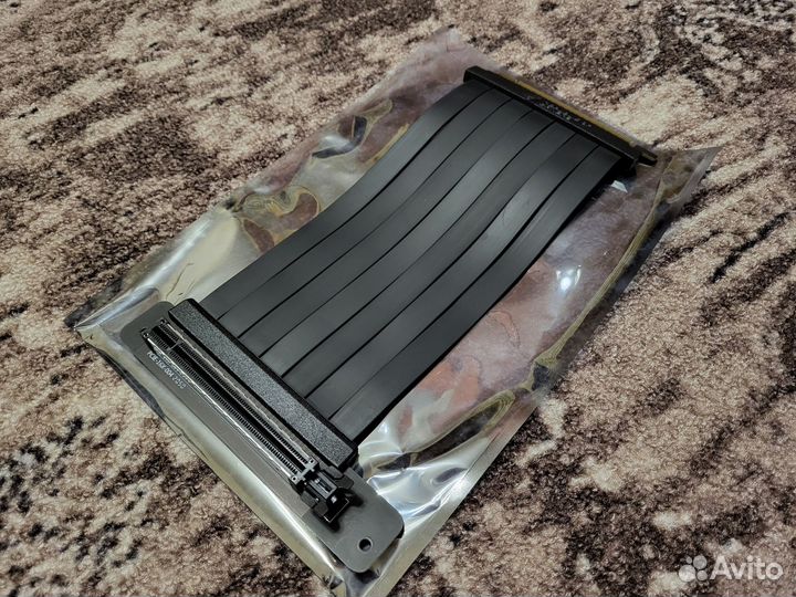 Райзер PCI-E 3.0 Asus RS200 Rog strix riser