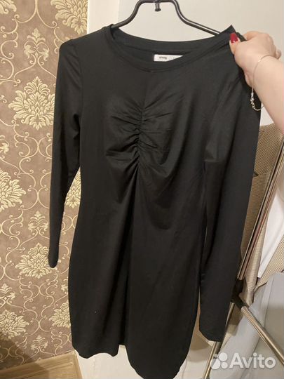 Маленькое черное платье