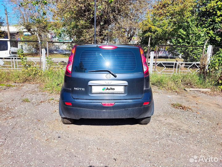 Nissan Note 1.4 МТ, 2011, битый, 125 000 км