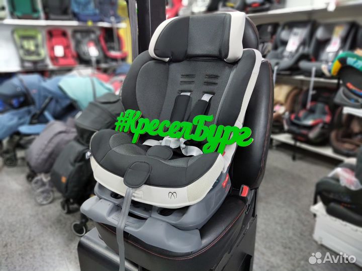 Детское Автокресло Carmate Swing Moon (9-25кг)