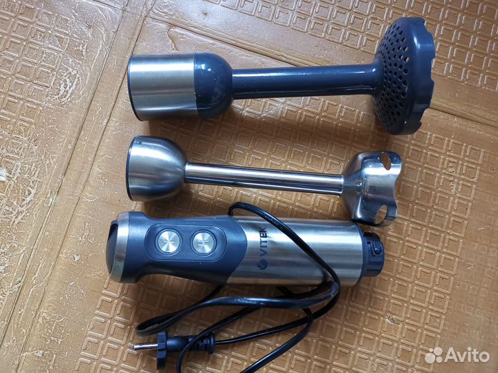 Блендер Vitek VT-1480 на запчасти