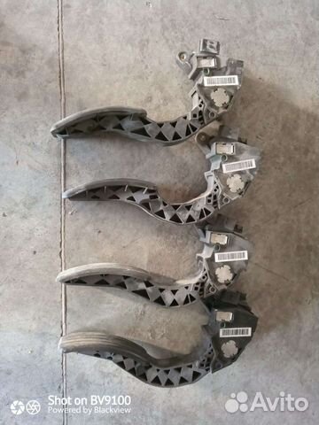 Педаль газа Renault Megane3 Scenic3 Fluence